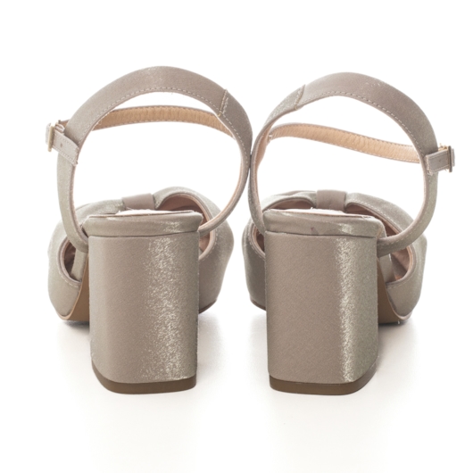 image_1cfb3035-a914-43d0-8748-17731b04e2f6