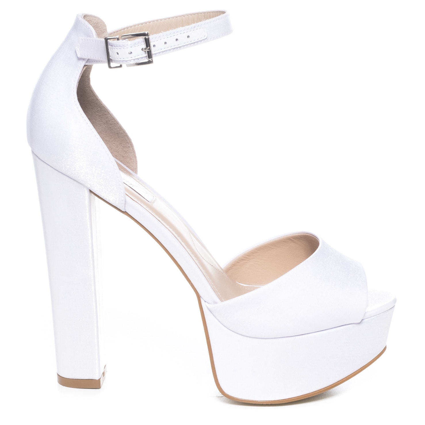 Salto alto hot sale branco