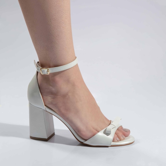 Sandalia Noiva Sandália Noiva Salto Grosso Sand Lia Noiva Couro