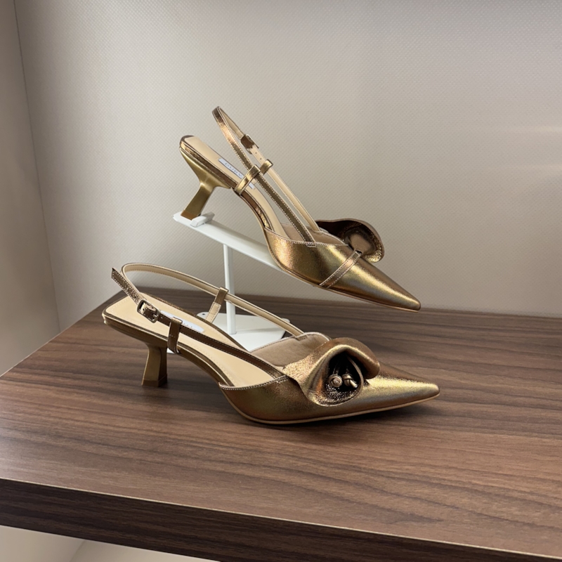 Scarpin Festa Copo de Leite Bronze Salto Baixo - 470D.11823